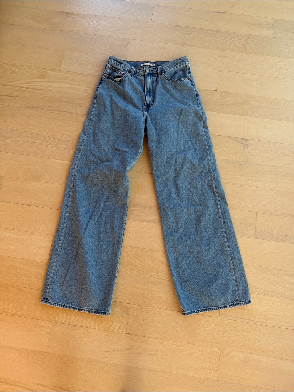 Levi’s Ribcage Wide - Picture 3 of 4